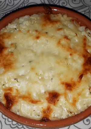 O poză a rețetei Gratin de paste cu brânză și conopidă.