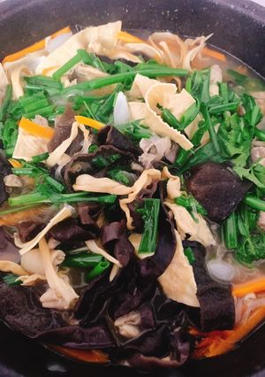 Hình của món Miến lòng gà.