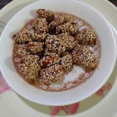 A picture of Almond Sesame Candy.