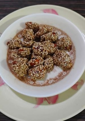 A picture of Almond Sesame Candy.