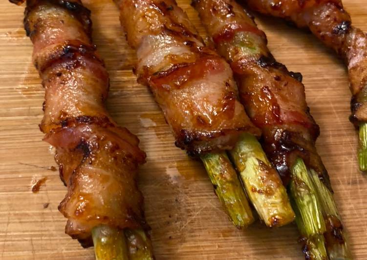 Steps to Make Quick Bbq bacon wrapped asparagus