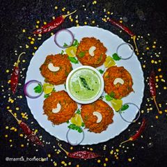 A picture of Podi Masala Rava Idli.