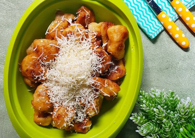 176. Pisang goreng keju