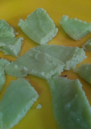 A picture of Pista Burfi.