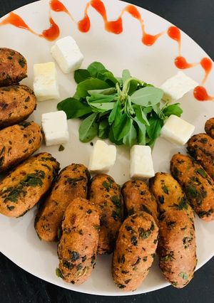 A picture of Methi Panner Muthiya.