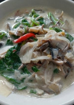 Foto resep Sayur Jantung Pisang dan Bayam Bumbu Cincang