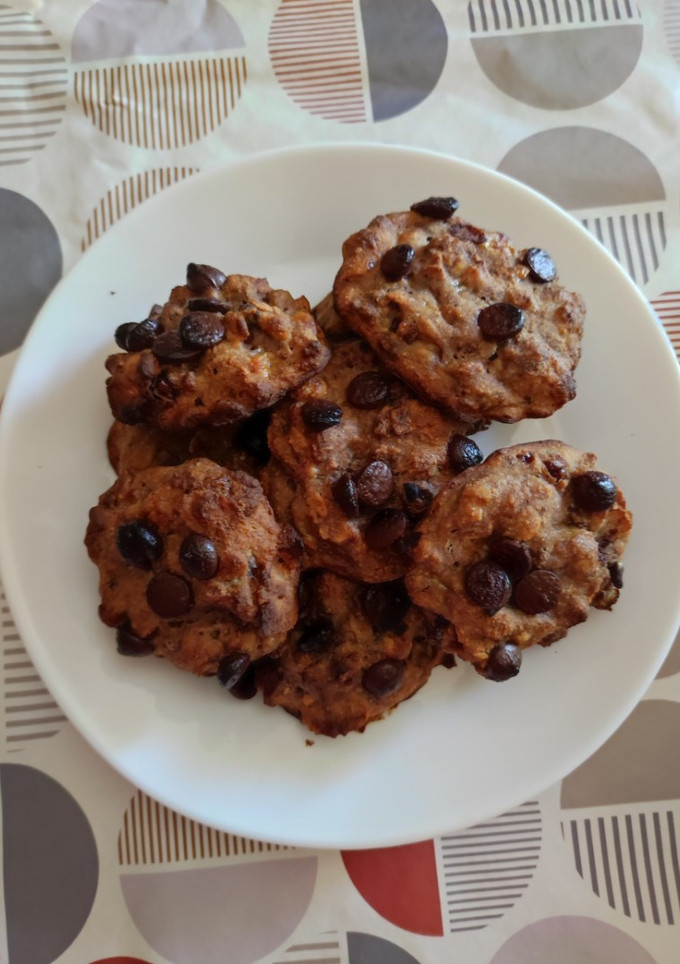 Una foto de Cookies de plátano y avena