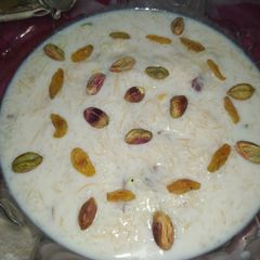 A picture of Sheer khurma.