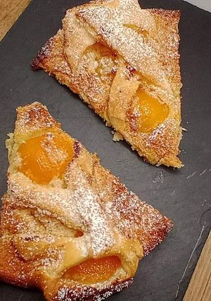 Une photo de Jalousie aux abricots au sirop