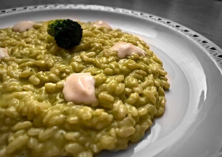 Risotto cremoso ai broccoli e kéfir 🥦🥛