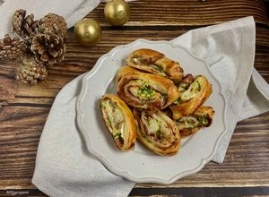 Foto di Rotolini di sfoglia con pancetta e zucchine