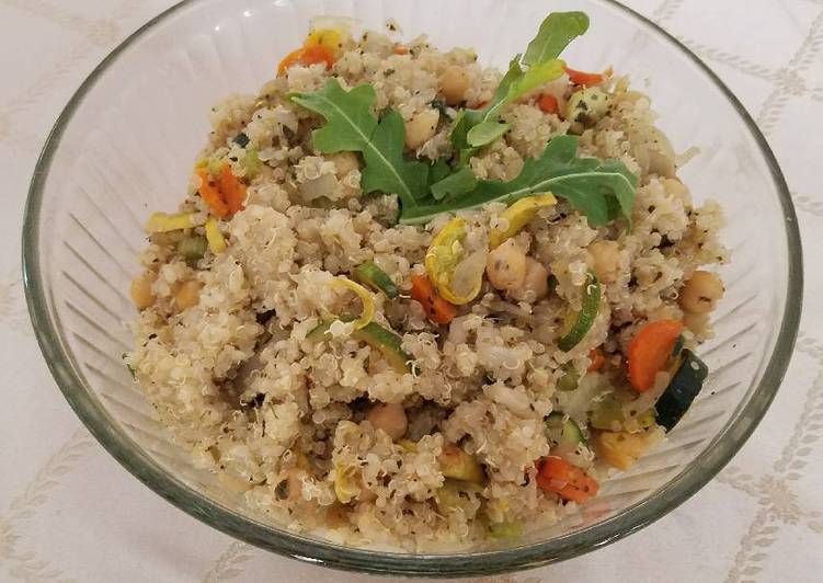 How to Prepare Quick Roasted Vegetable Quinoa