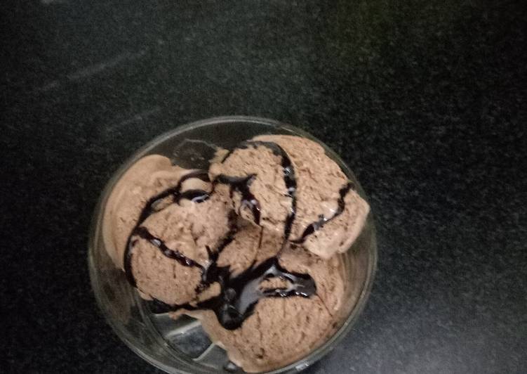 Recipe of Perfect Milk Chocolate ice-cream