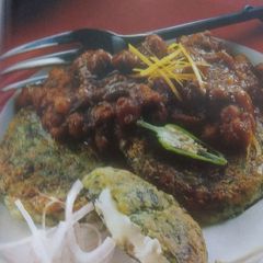 A picture of Hariyali tikki.