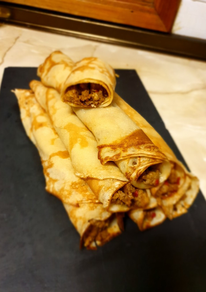 Una foto de Creps rellenos de carne