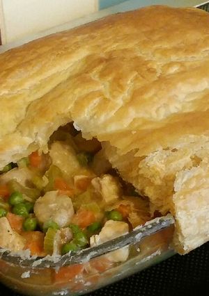 A picture of Vickys Chicken & Sausage Pot Pie, GF DF EF SF NF.