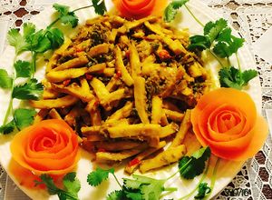 Hình của món Nấm đùi gà xào sả ớt chay !.