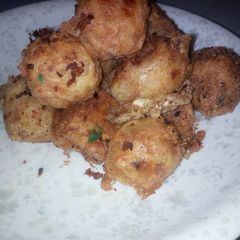 A picture of Yam potatoes meat ball.