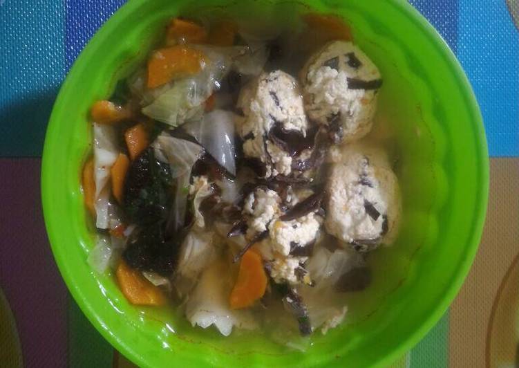 Bahan Sop bola-bola tahu jamur | Cara Buat Sop bola-bola tahu jamur Yang Paling Enak