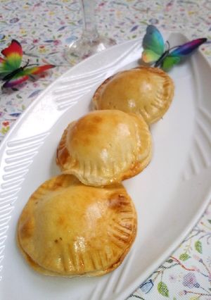 A picture of Chicken patties.