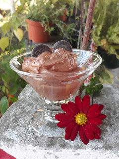 Una foto de Crema de chocolate y queso