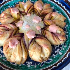A picture of Cherry blossom 🌸 Lovely Bread.