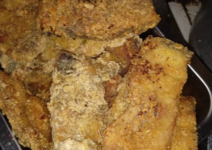 Bagaimana Menyiapkan Gurame goreng tepung ala Maizenaku Anti Gagal