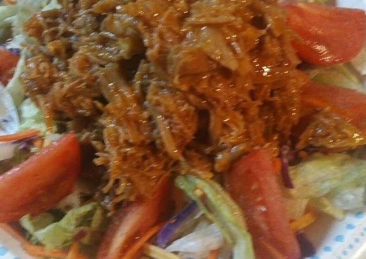 Salad with Buffalo Pulled Pork