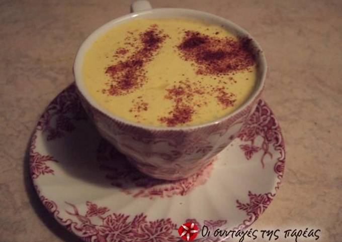 κύρια φωτογραφία συνταγής Σούπα “cappuccino”, με καλαμπόκι και κρόκο