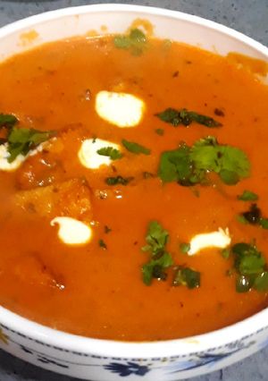 A picture of Butter Chicken.