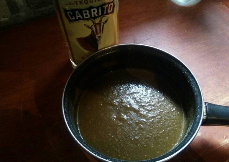 Salsa verde al tequila