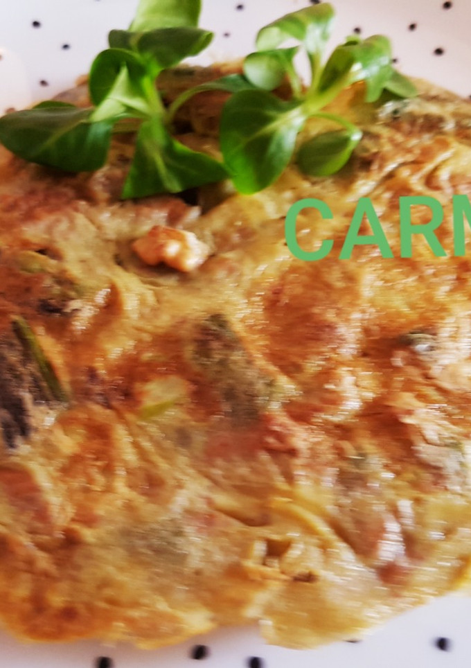 Una foto de Tortilla de espárragos y nueces