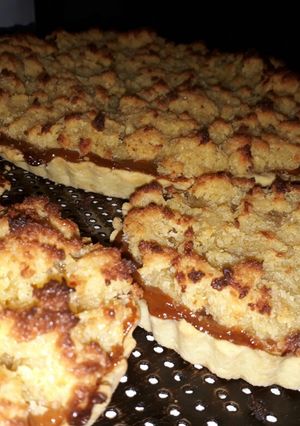 Una foto de Tarta De Dulce De Leche Con Coco "Masa Brise" (Neutra)
