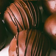 A picture of Chocolate Fudge Brownie balls.
