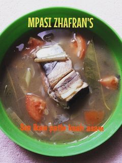 Foto resep MPASI sup ikan patin kuah asam // 1 tahun