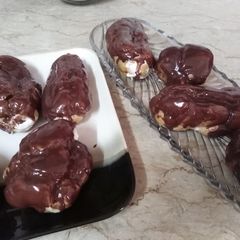A picture of Éclairs.