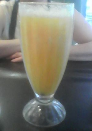 Una foto de Licuado de durazno o melocotón