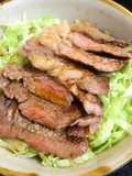 Umami-Filled but Inexpensive Beef Steak Bowl