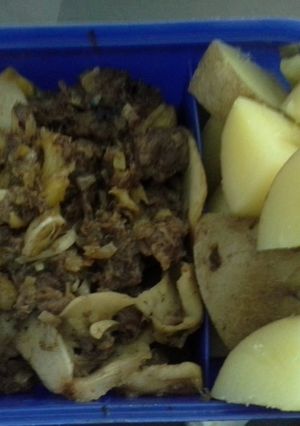 A picture of Beef Pine-Apple.