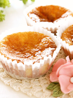 A picture of Mini Cheesecake Bites.