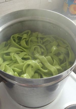 Una foto de Fideos de Espinaca súper fáciles