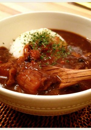 A picture of Melt-In-Your-Mouth Beef Tendon Curry.