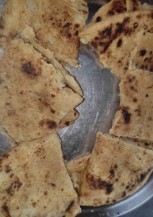 आलू का पराठा (Aloo ka paratha recipe in hindi) रेसिपी मुख्य फोटो