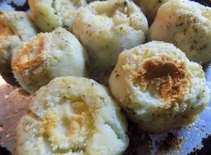 Una foto de Papas quiméricas !!!!! al horno, sin freír ni empanar, tipo bombas de papa