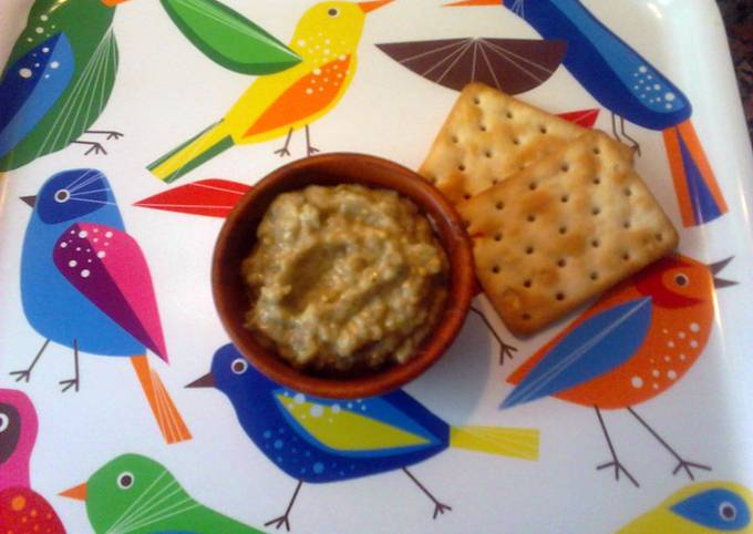 Traditional Melitzanosalata (Greek Aubergine dip)