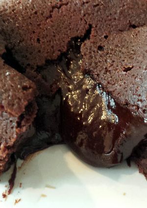 A picture of Lava cakes.