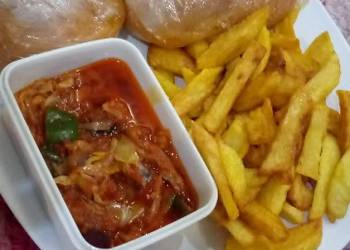 How to Prepare Delicious Fried chips Yam Moimoi and sauce