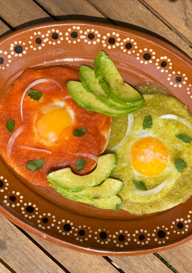 Una foto de Huevos divorciados