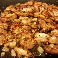 A picture of Savory chicken dish.