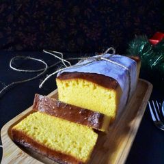 A picture of Custard Powder Cake.